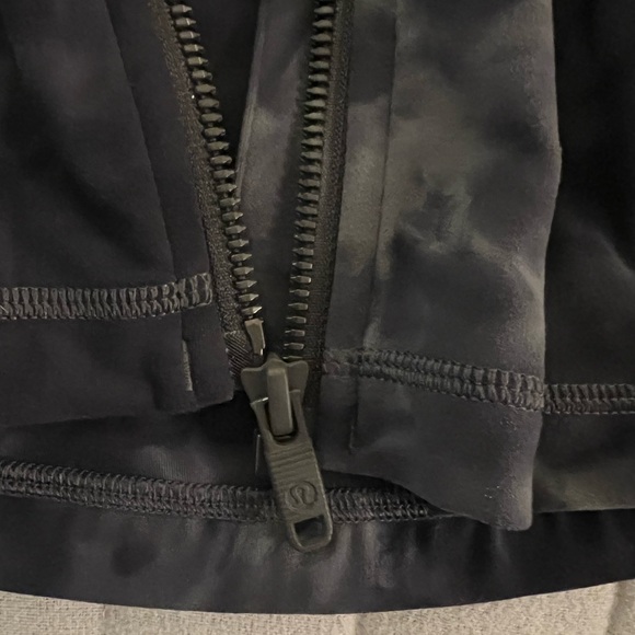 Lululemon Nulu Define Jacket Size 6 Diamond Dye Grey NWOT - Picture 8 of 8